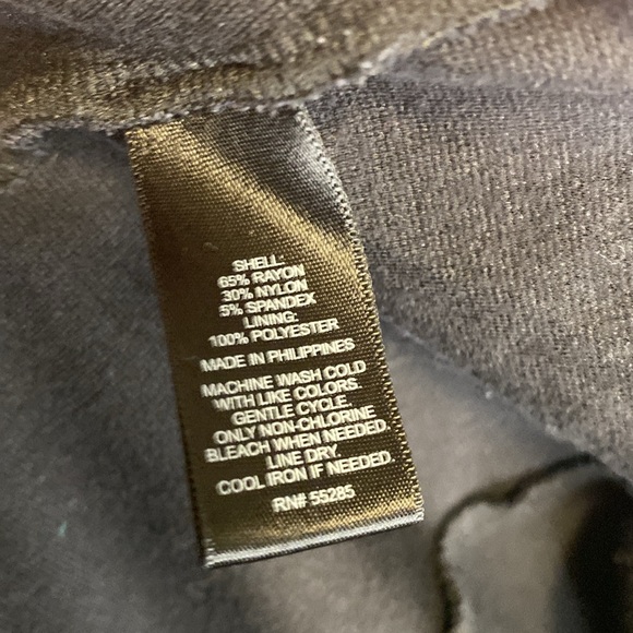 Black blouse - Picture 4 of 4